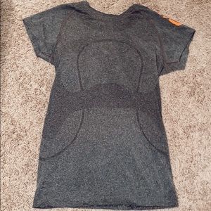 Lululemon swiftly tech shirt
